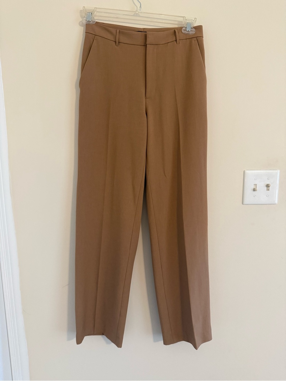Banana Republic Straight Sculpted Stretch Trouser Size 4 in Afternoon Latte